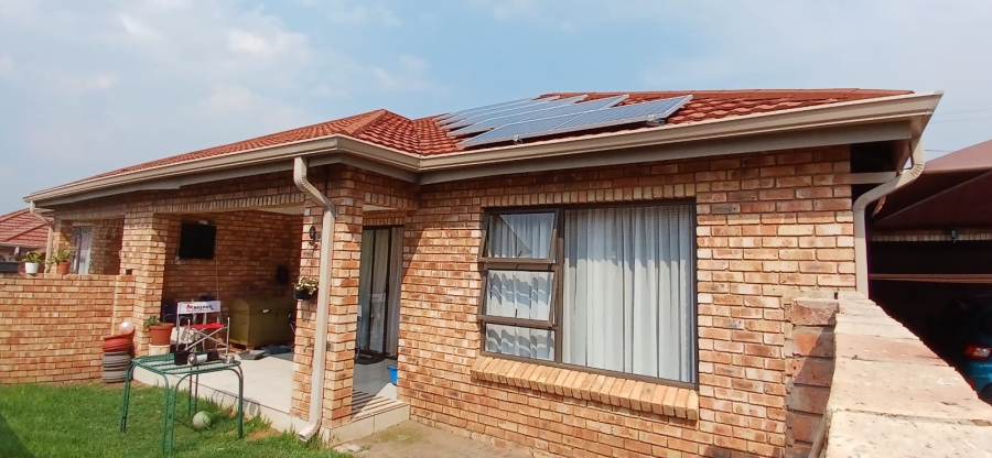 2 Bedroom Property for Sale in Morelig Free State